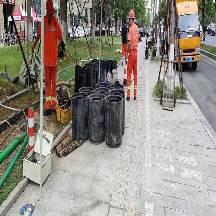 天涯管道短管置换修复